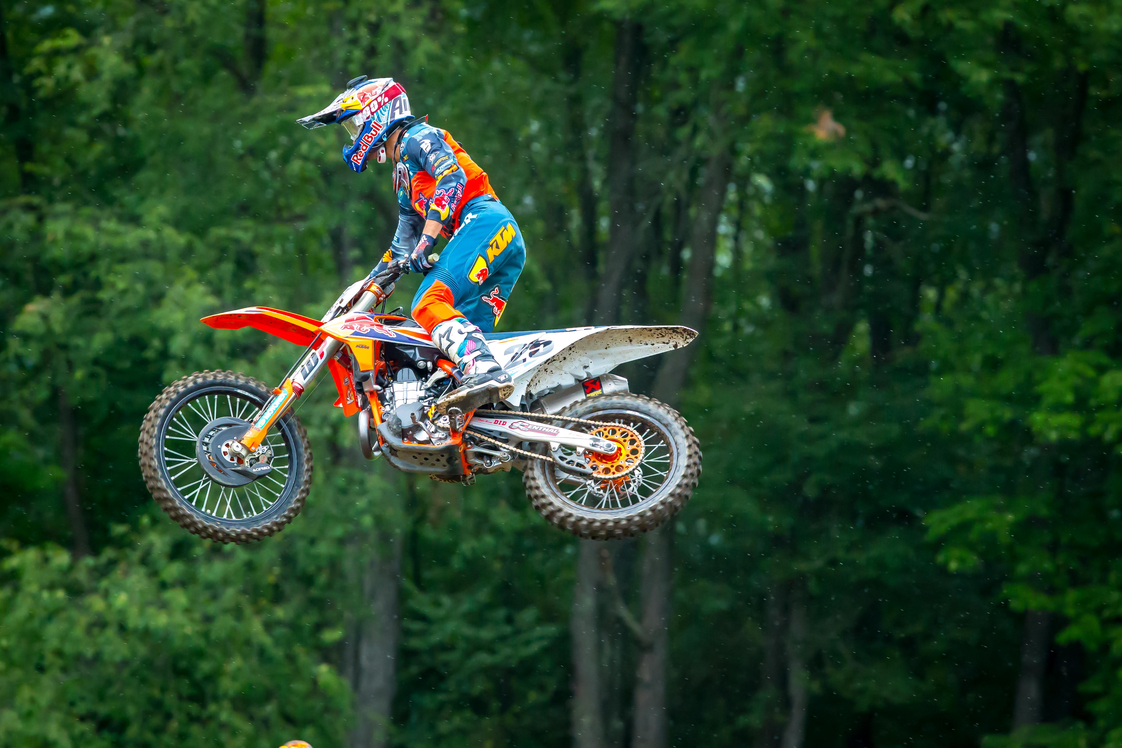 Akrapovič World ChampionshipWinning Exhaust System Technology